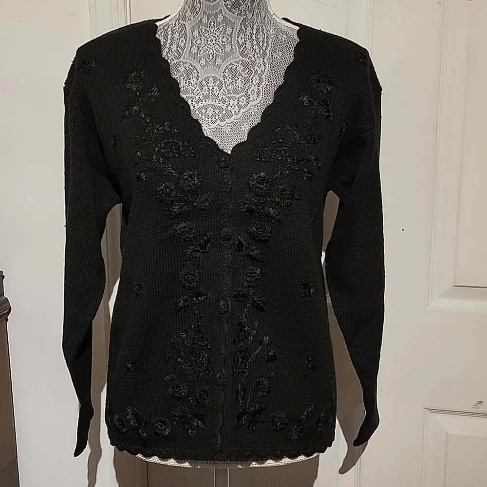 Erika Petites Women's Black with Stitched Flowers 5 Button Long Sleeve Sweater